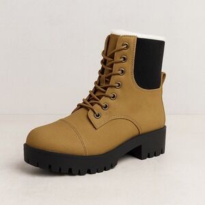Seven7 Jadon Tan Lace-Up Combat Boots Size 9 New‎ in Box